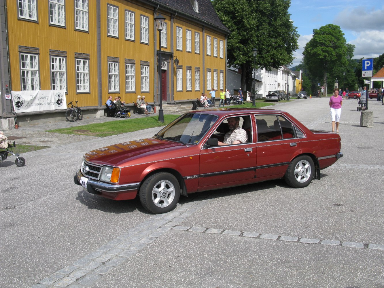 Opel Commodore 2.5 E (130 Hp) Automatic