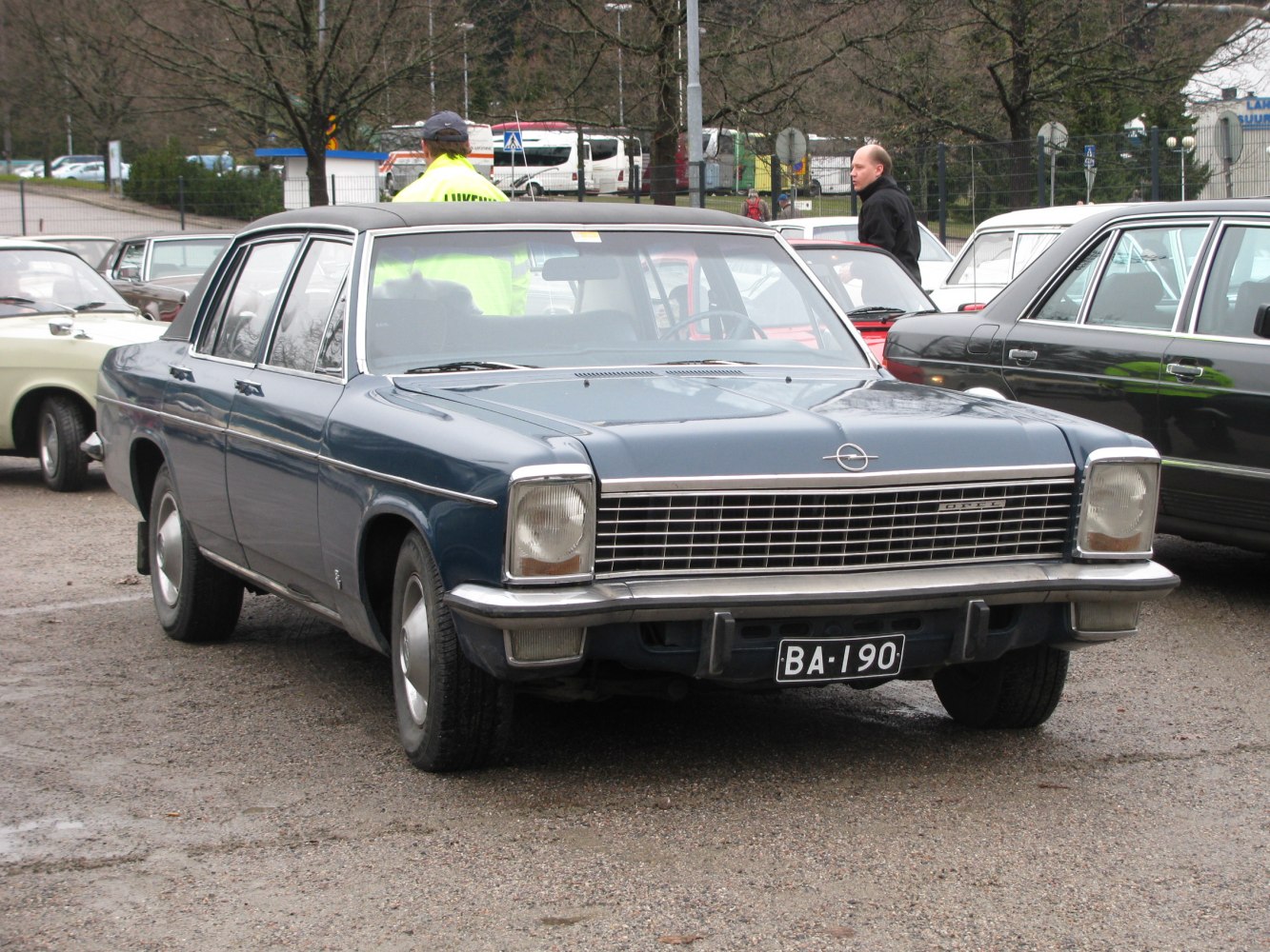 Opel Diplomat 2.8 E (165 Hp)