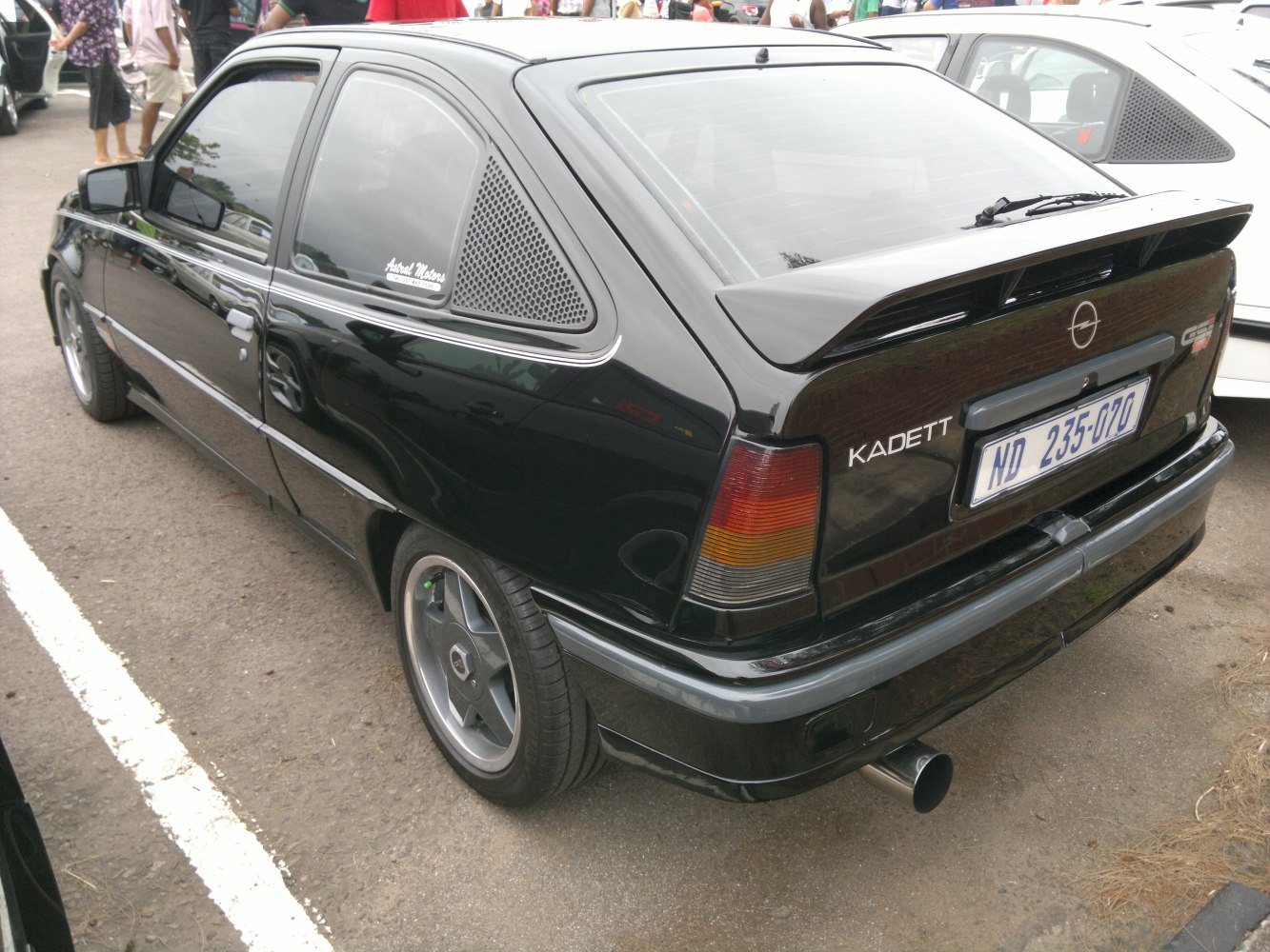 Opel Kadett 1.6i CAT (75 Hp)