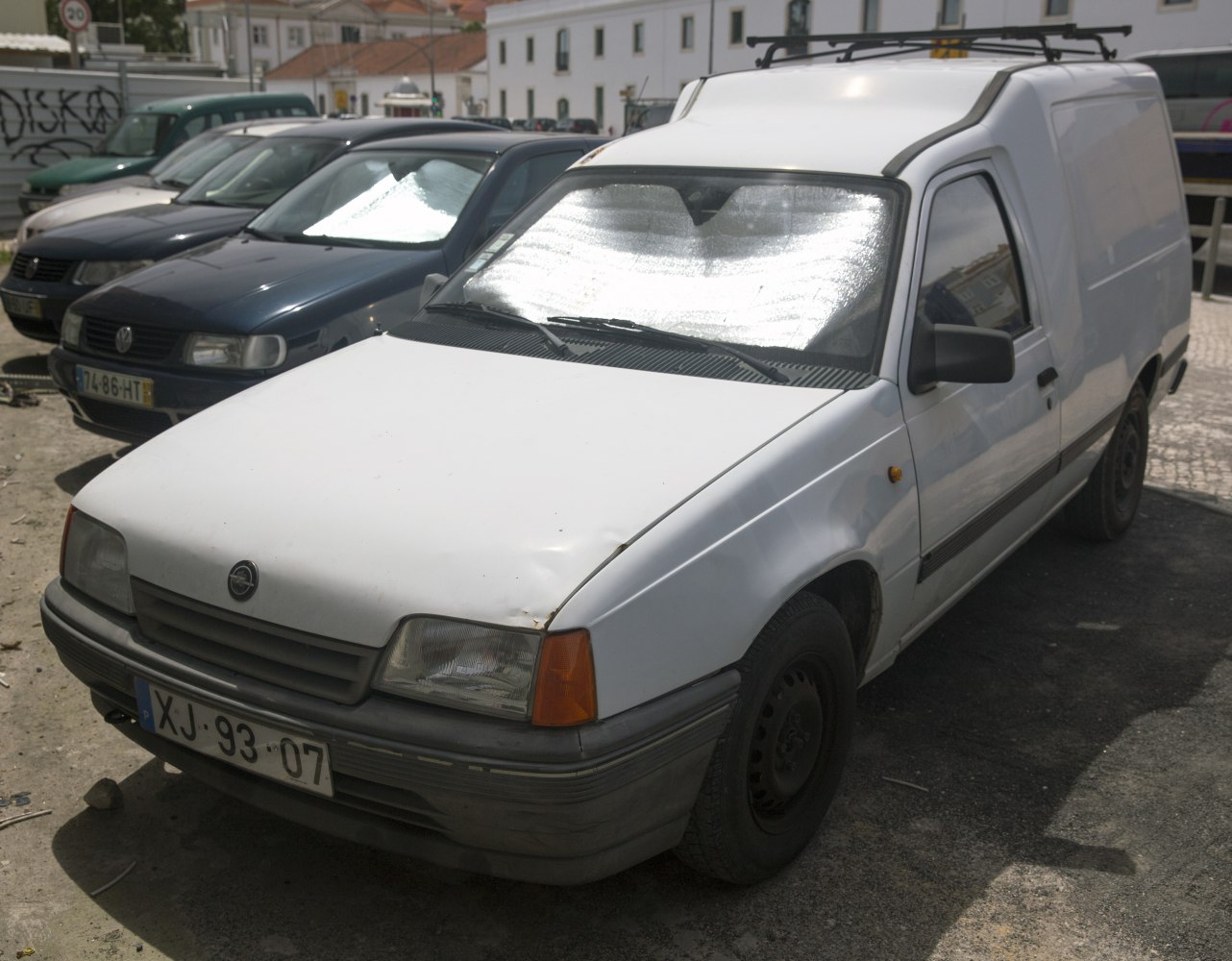 Opel Kadett 1.3 S (75 Hp)