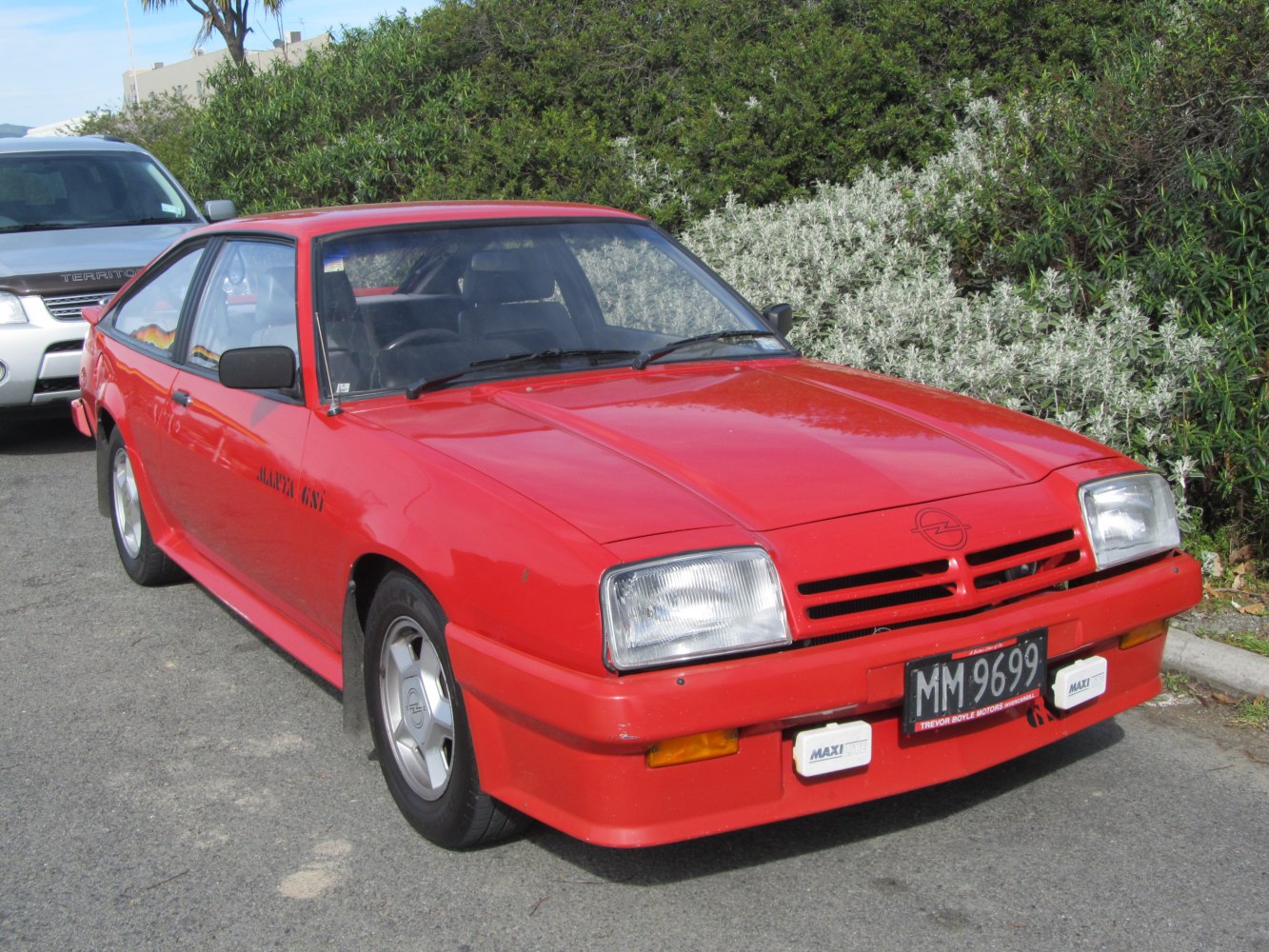 Opel Manta 1.8 S (90 Hp)