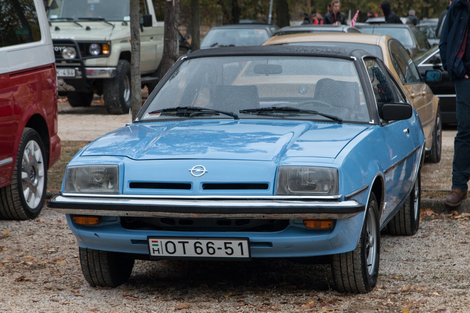 Opel Manta 2.0 N (90 Hp)