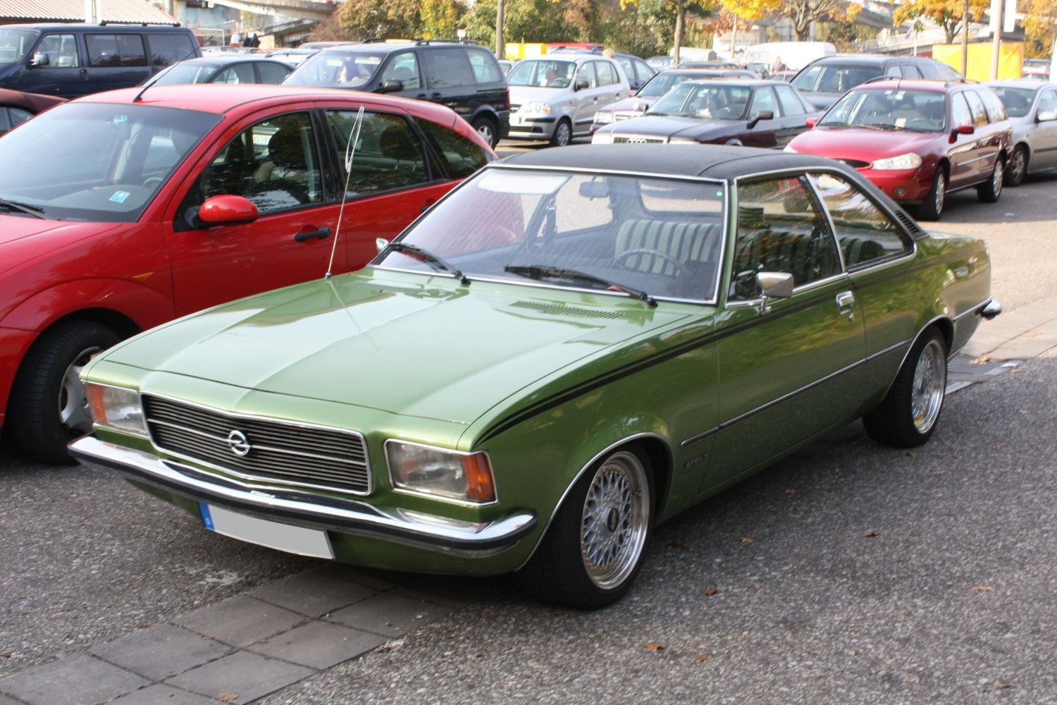 Opel Rekord 1.7 S (83 Hp)