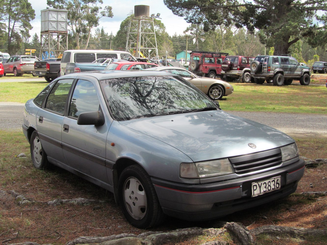 Opel Vectra 2.0i (101 Hp)