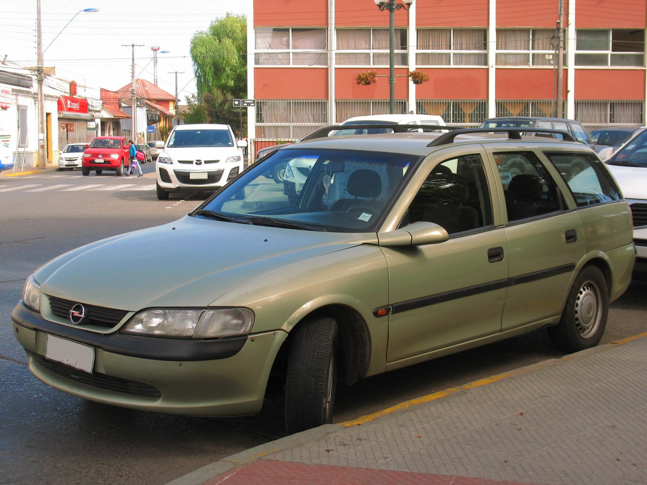 Opel Vectra 2.0i 16V (136 Hp) Automatic