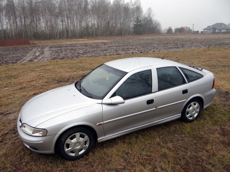 Opel Vectra 2.2 DTI 16V (125 Hp)