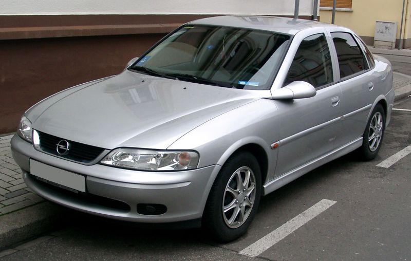 Opel Vectra 2.0i 16V (136 Hp)