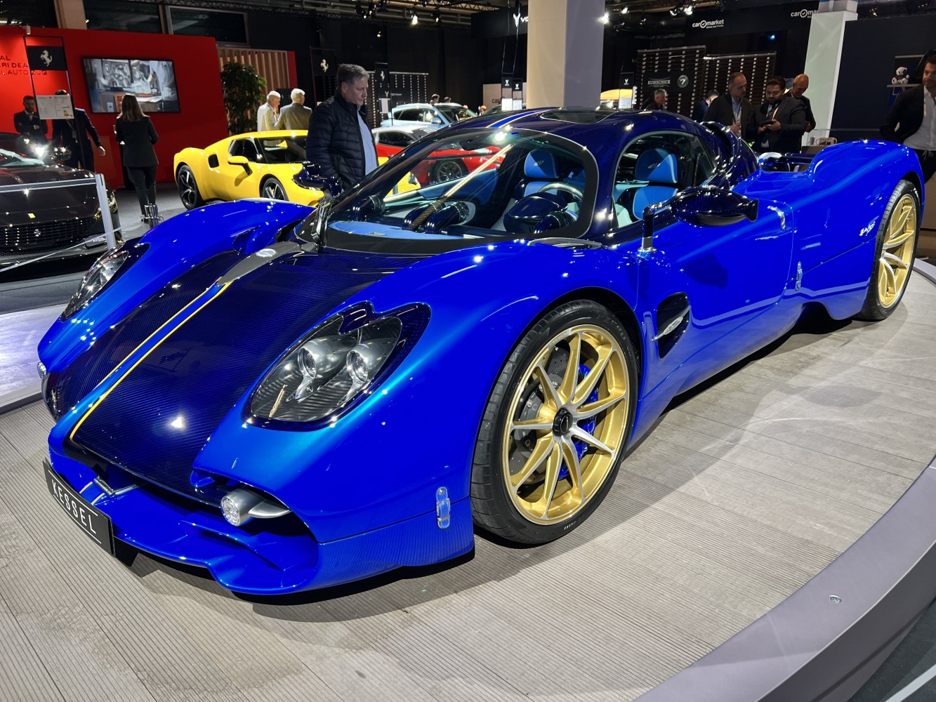 Pagani Utopia 6.0 V12 (864 Hp) Xtrac