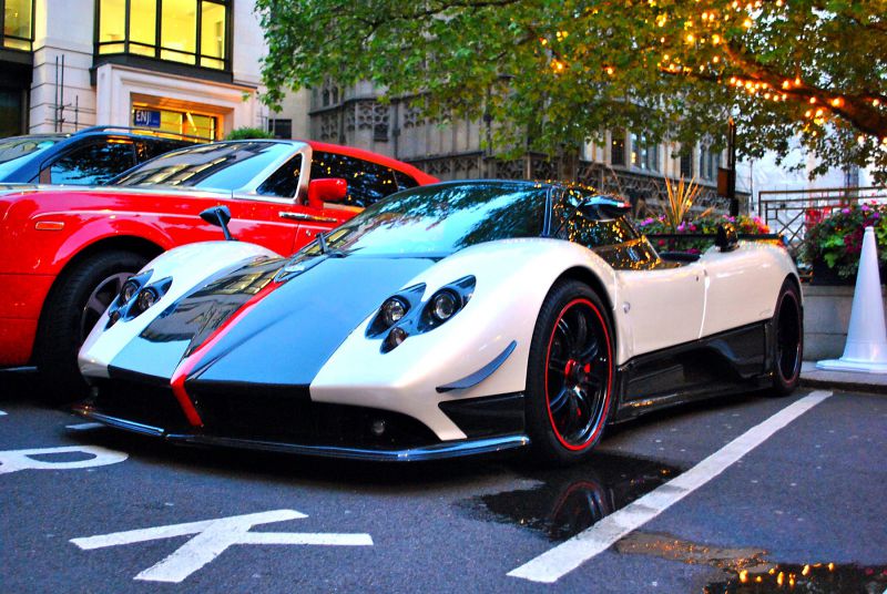 Pagani Zonda 7.3 V12 (678 Hp) Automatic