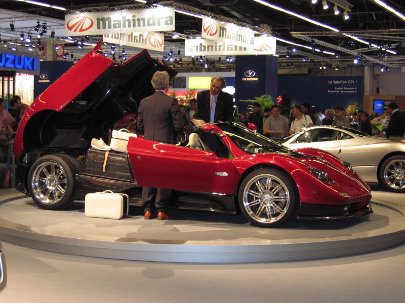 Pagani Zonda 7.3 V12 (555 Hp)