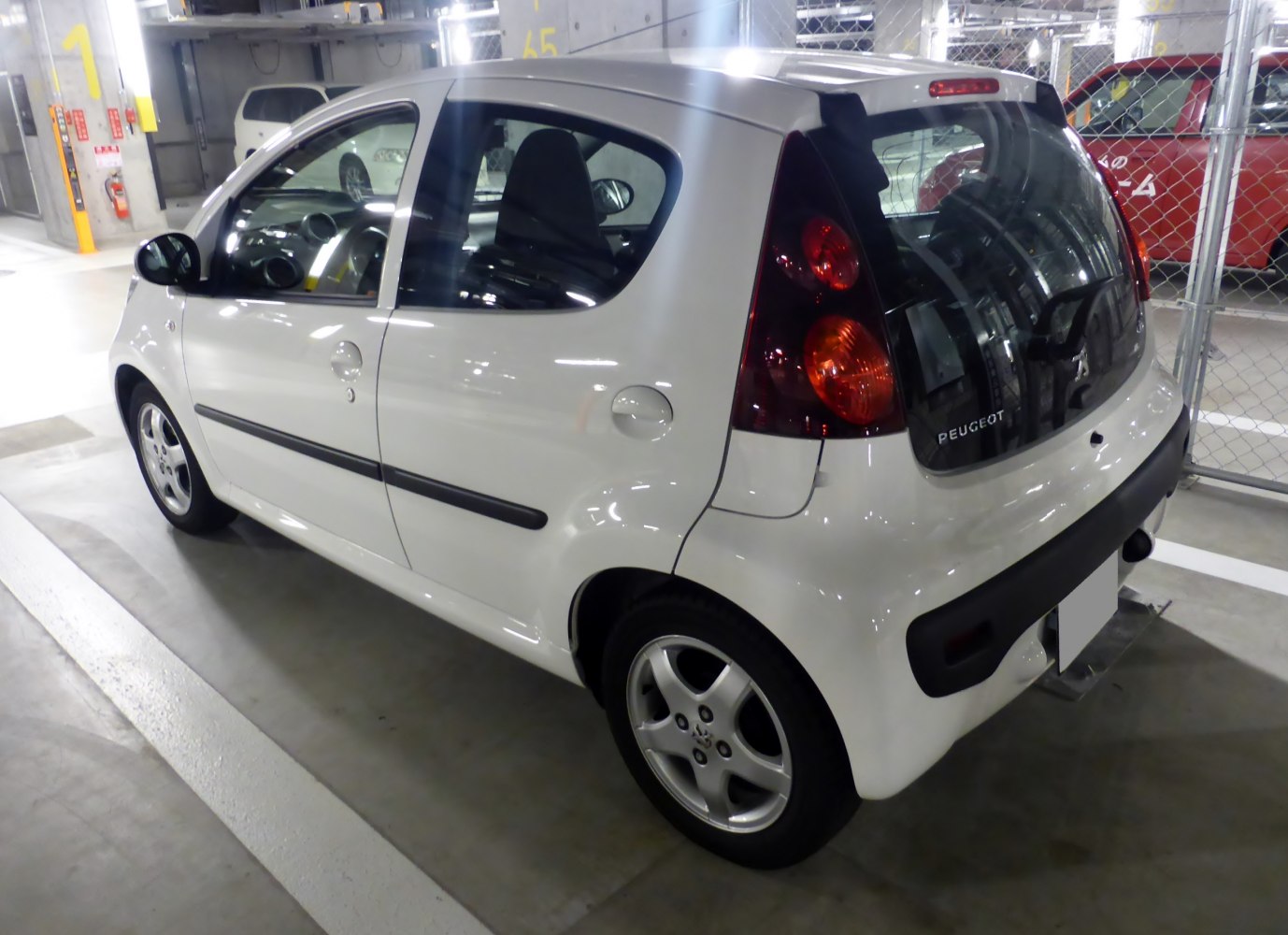 Peugeot 107 1.0 (68 Hp)