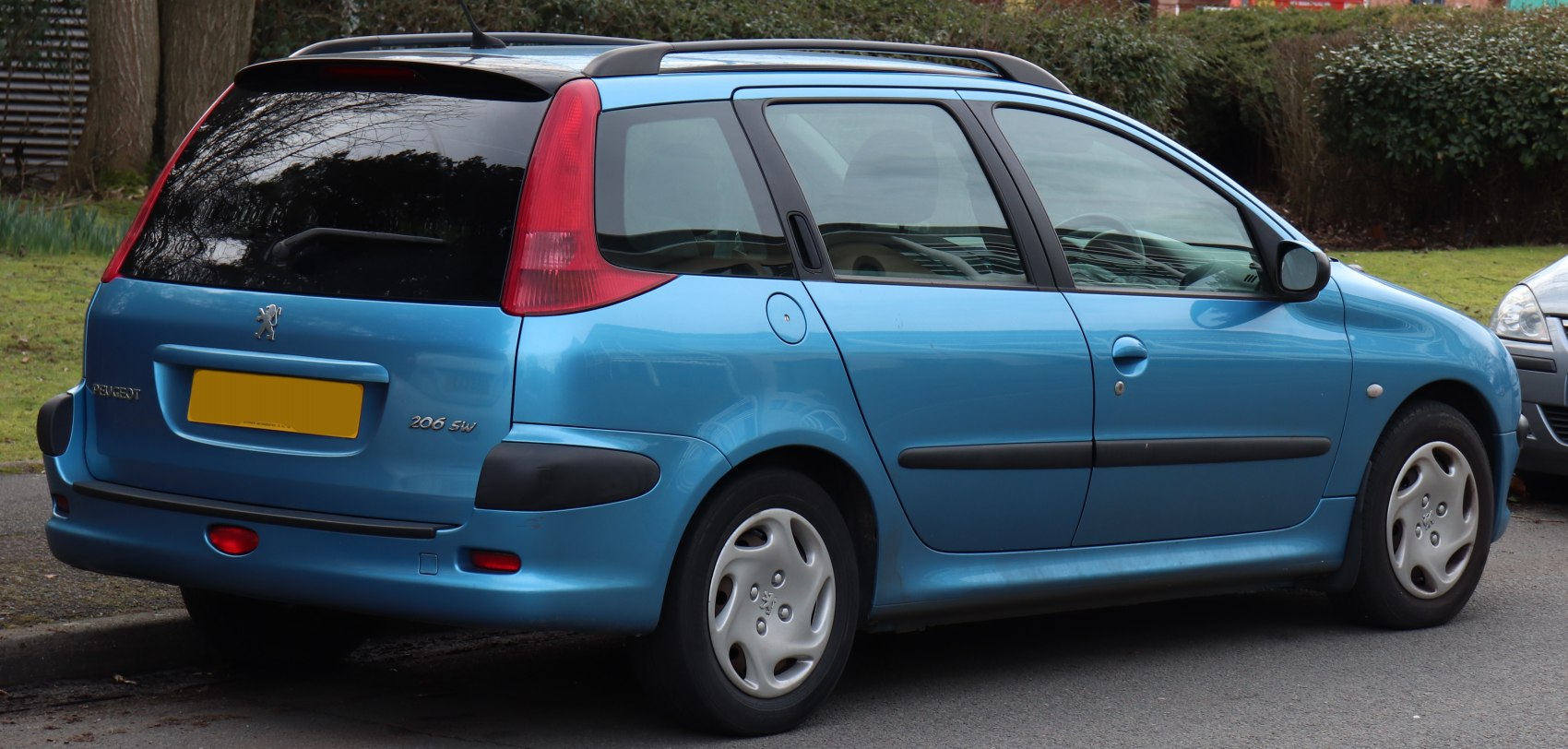 Peugeot 206 1.4i 16V (90 Hp)