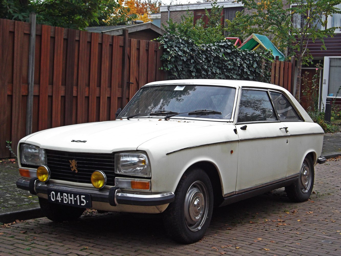 Peugeot 304 1.3 (CO1) (65 Hp)