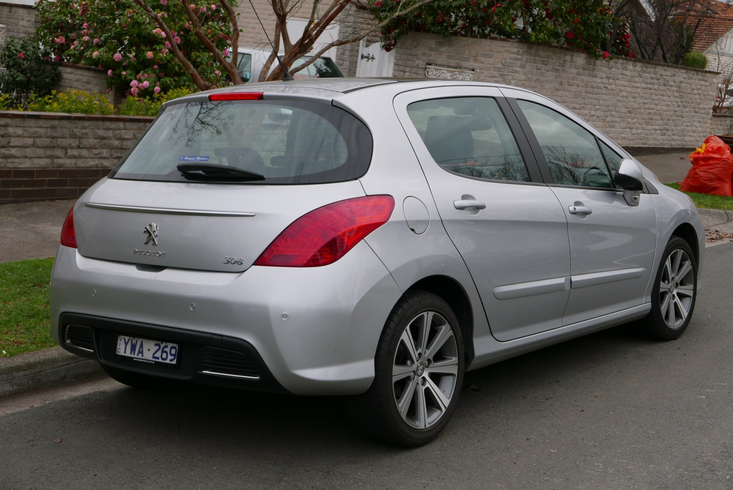 Peugeot 308 1.6 e-HDi (115 Hp)