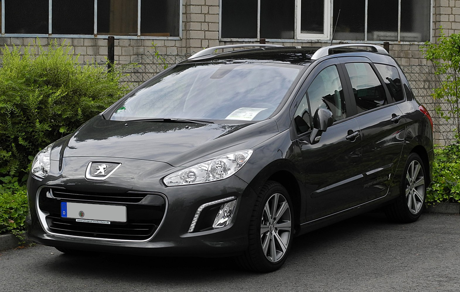 Peugeot 308 1.6 VTi (120 Hp)