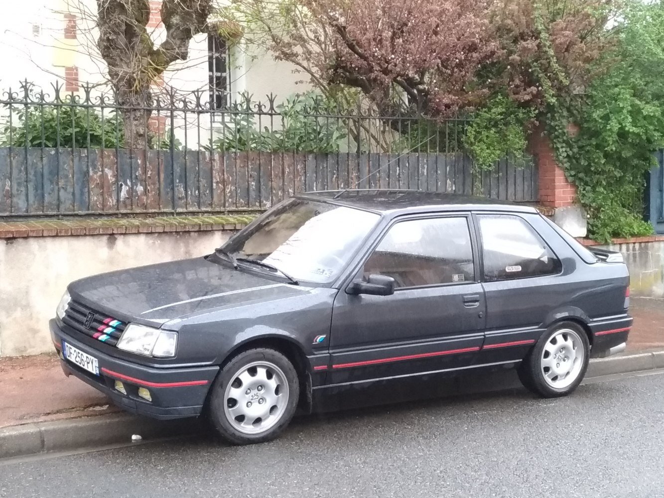 Peugeot 309