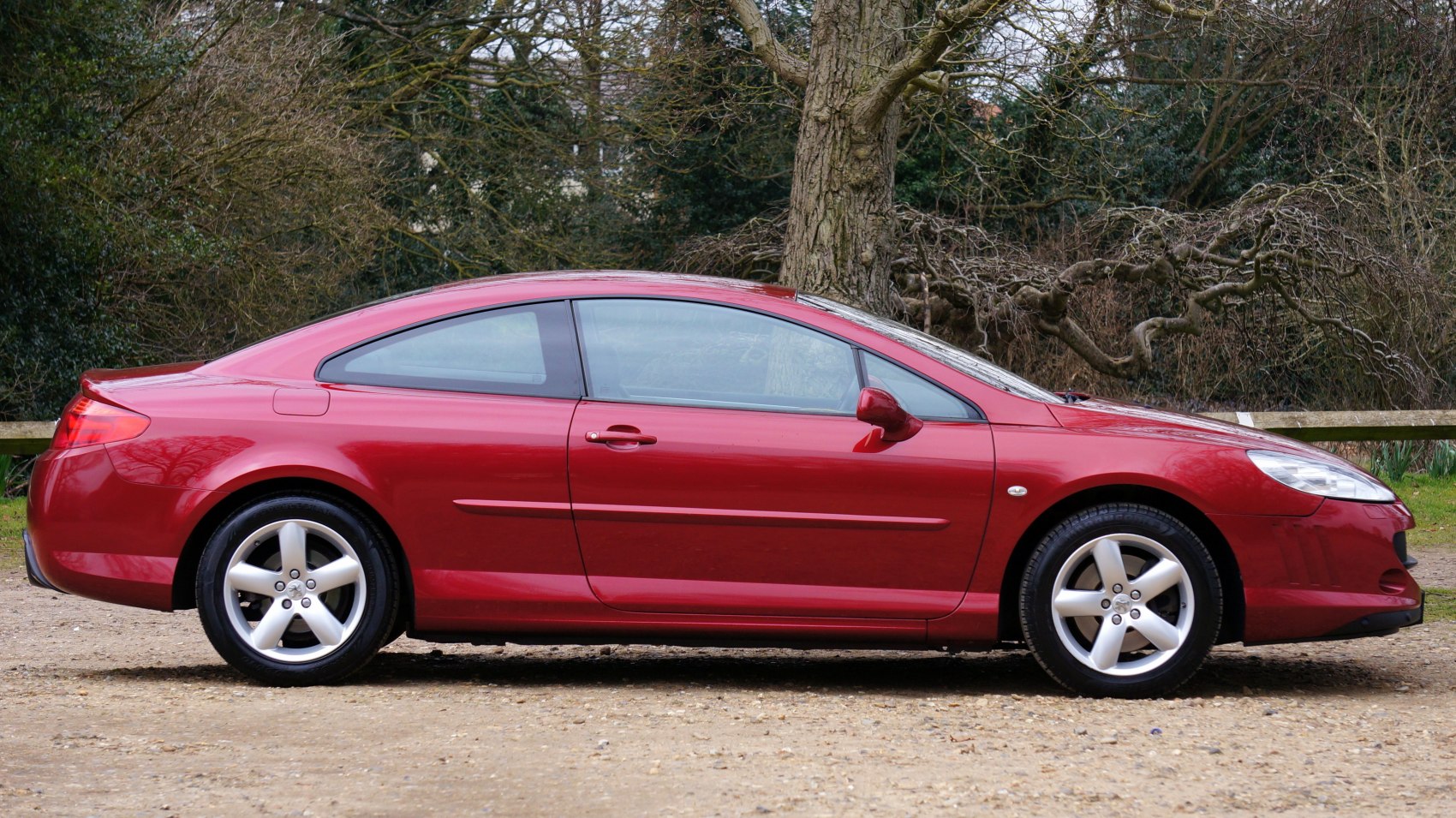 Peugeot 407 3.0i V6 24V (211 Hp)