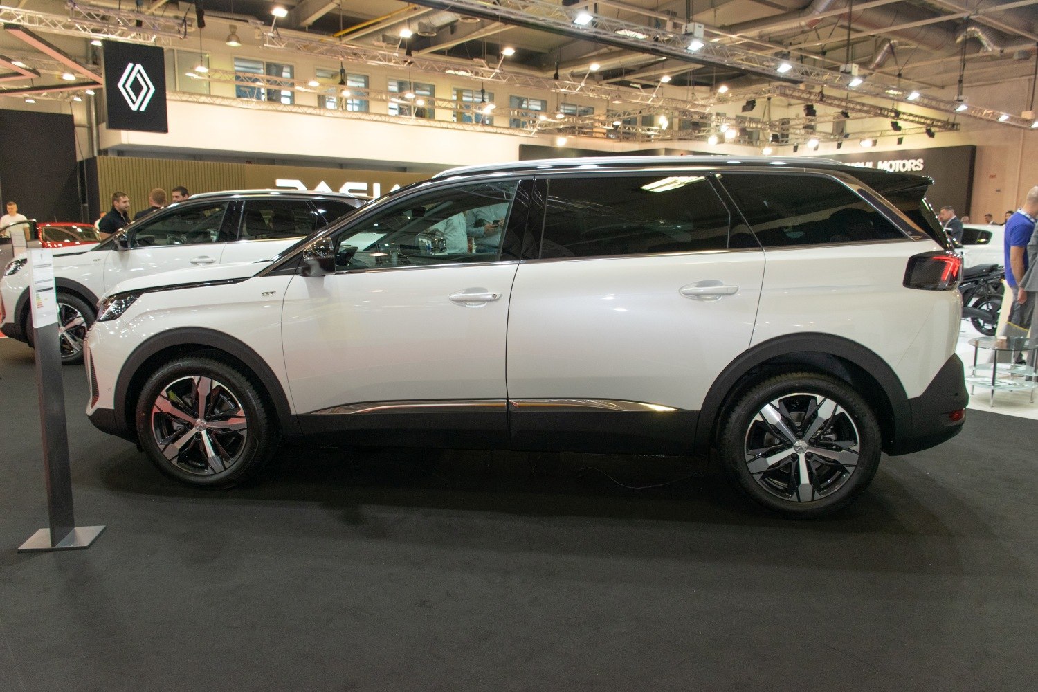 Peugeot 5008 1.5 BlueHDi (130 Hp) Automatic