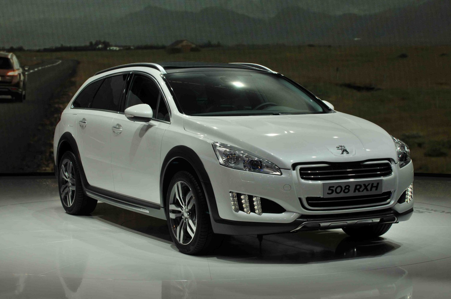 Peugeot 508 2.0 HDi (200 Hp) Hybrid4 4x4 EGS6