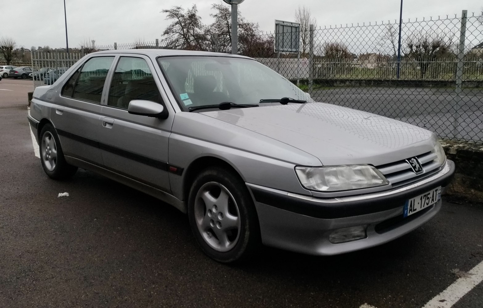 Peugeot 605 2.0 Turbo (141 Hp)