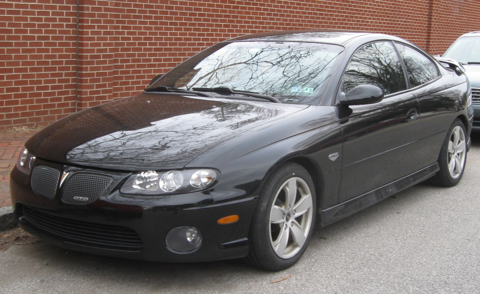 Pontiac GTO 5.7i V8 16V (344 Hp) Automatic