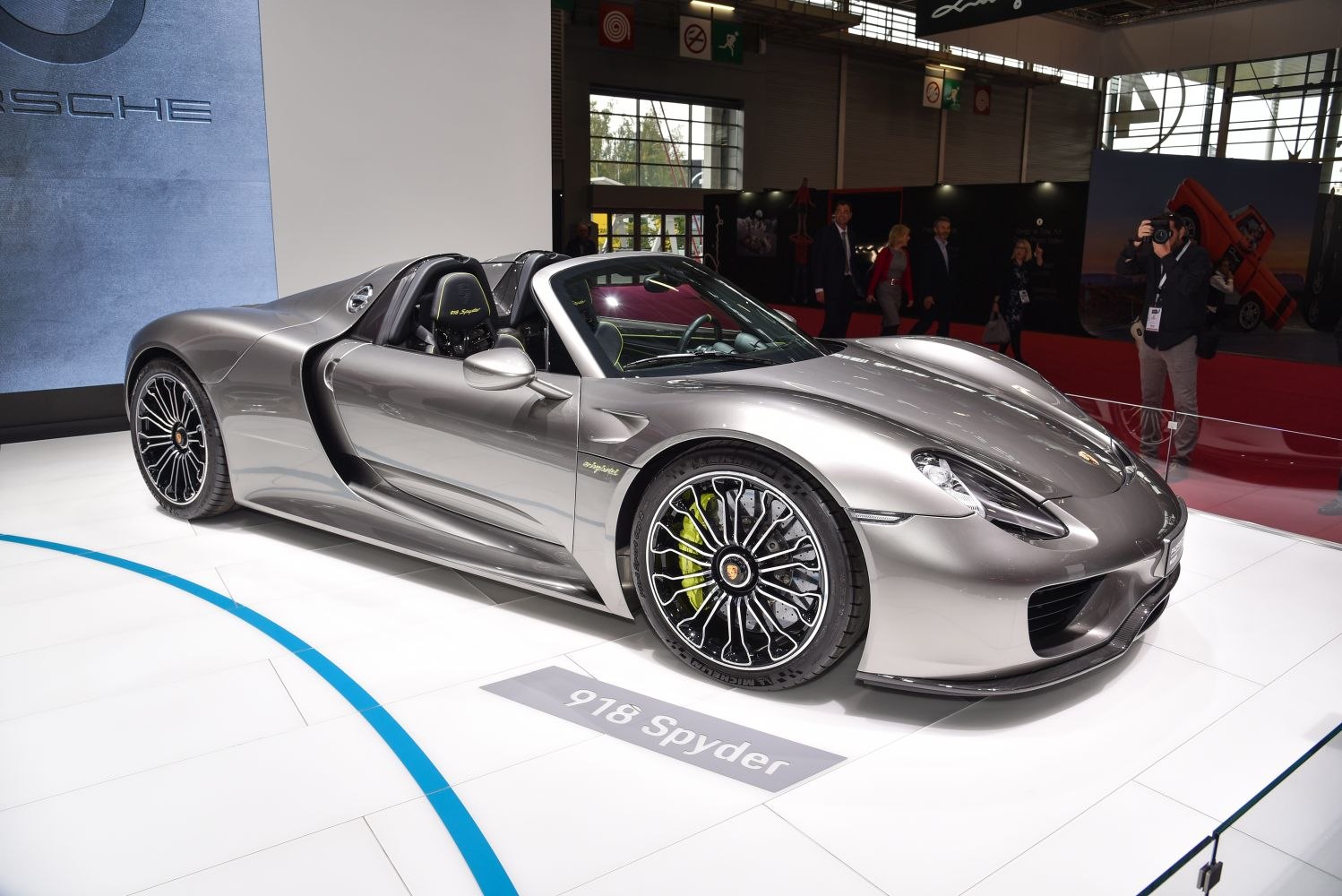 Porsche 918