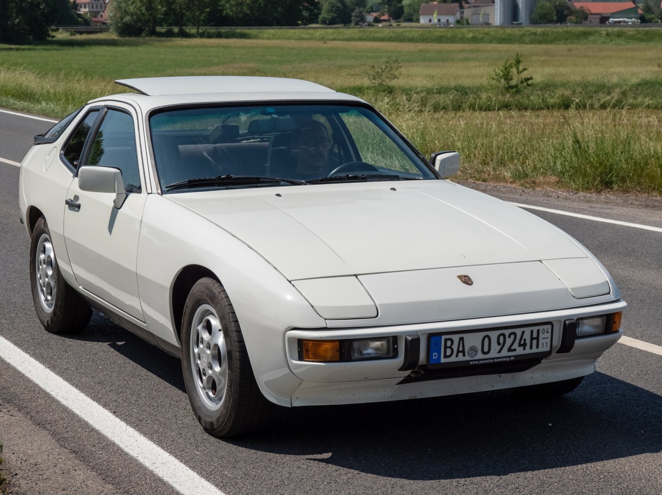 Porsche 924 2.5 S (150 Hp)