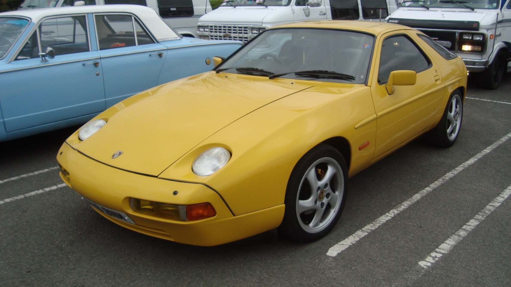 Porsche 928 4.5 V8 (240 Hp) Automatic