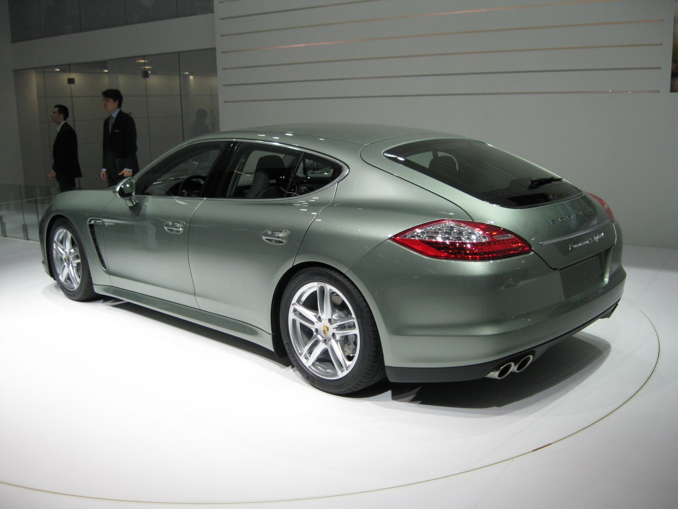 Porsche Panamera Turbo 4.8 V8 (500 Hp) PDK