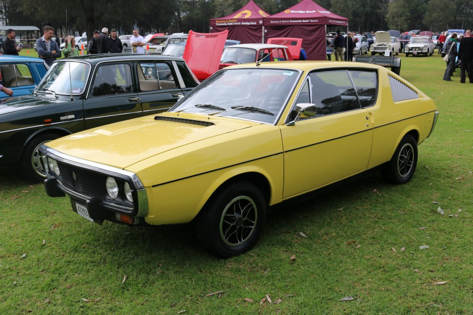 Renault 17