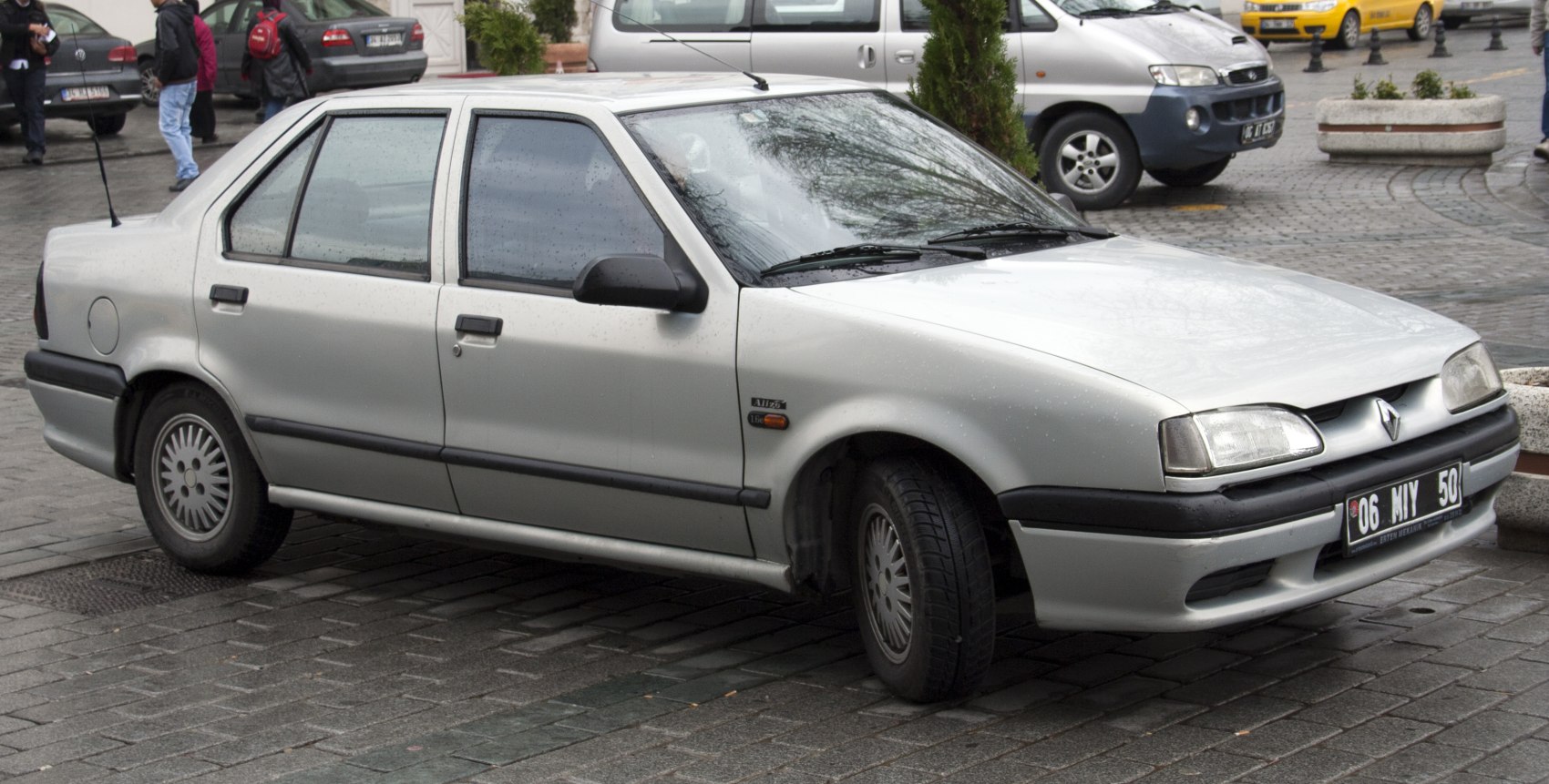 Renault 19 1.4i (60 Hp)