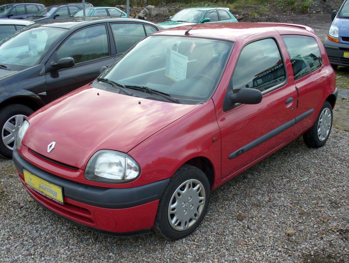 Renault Clio 1.9 dTi (80 Hp)