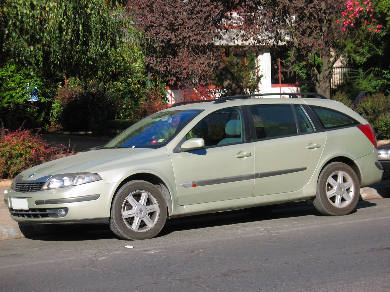 Renault Laguna 2.2 dCi (150 Hp)