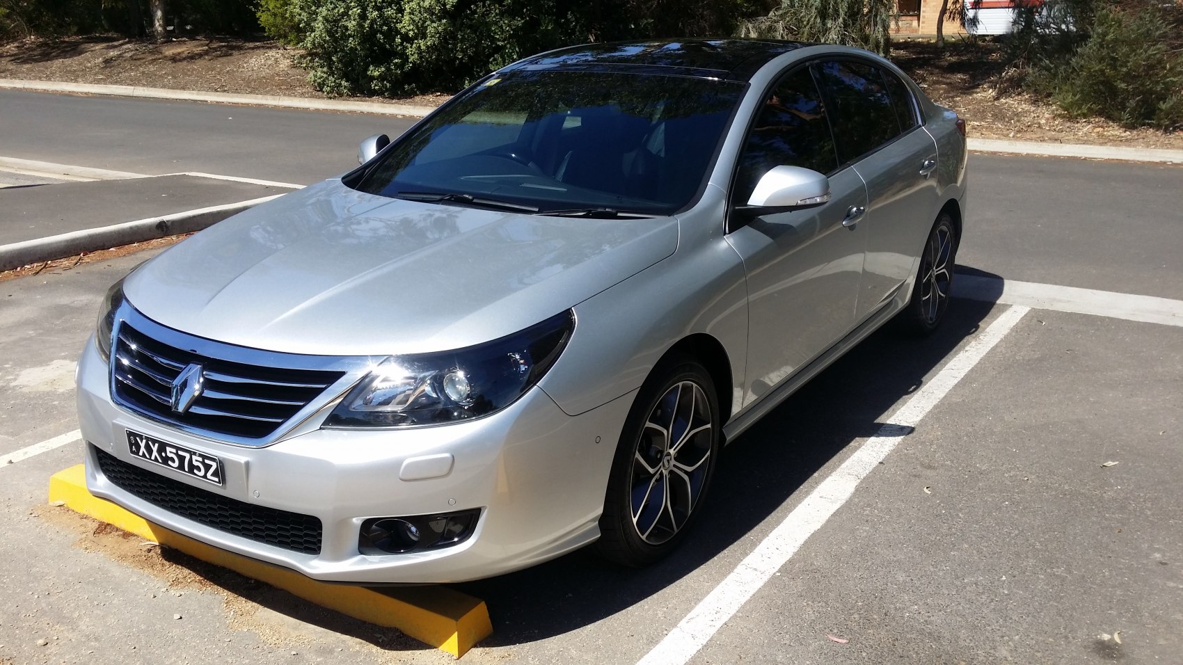 Renault Latitude 3.0 V6 dCi (240 Hp) FAP Automatic