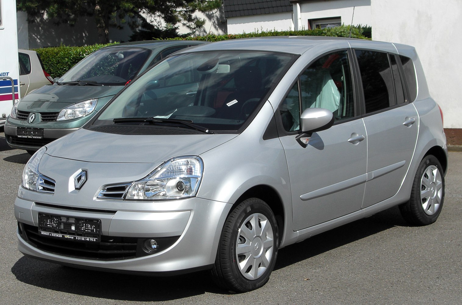 Renault Modus 1.2 TCe 16V (100 Hp)