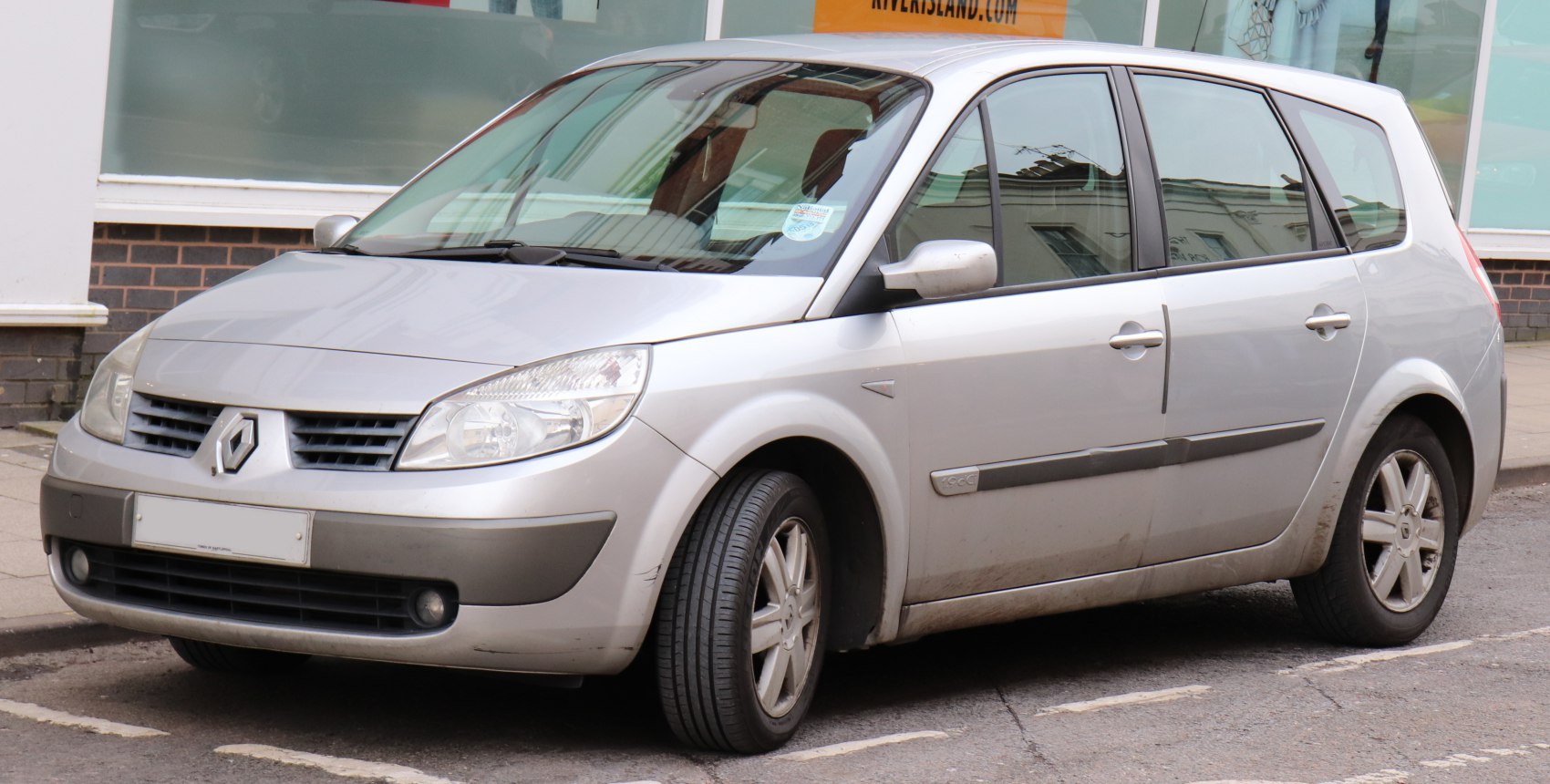 Renault Scenic 1.6 16V (113 Hp)