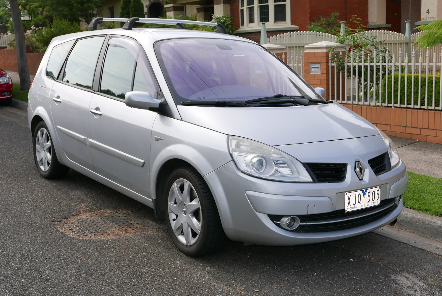 Renault Scenic 2.0 i 16V (135 Hp)