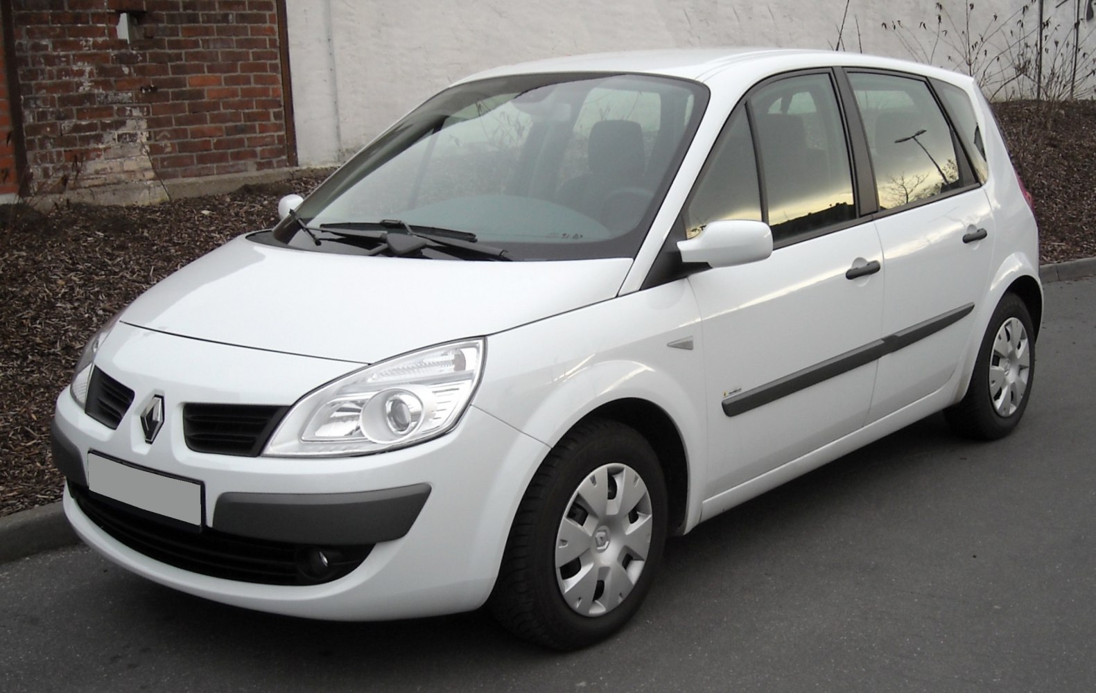 Renault Scenic 1.4 i 16V (98 Hp)