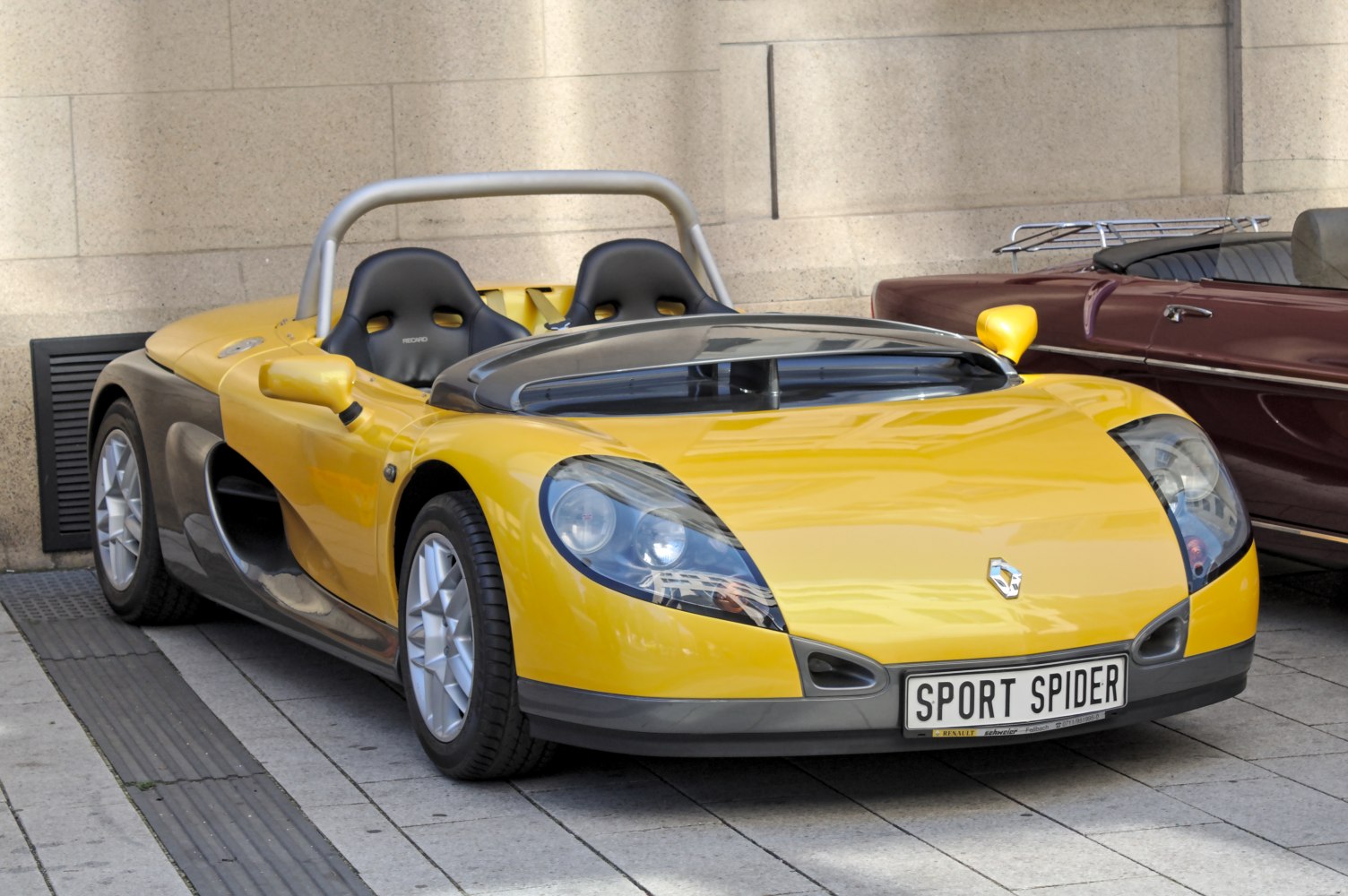 Renault Sport Spider 2.0 i 16V (150 Hp)