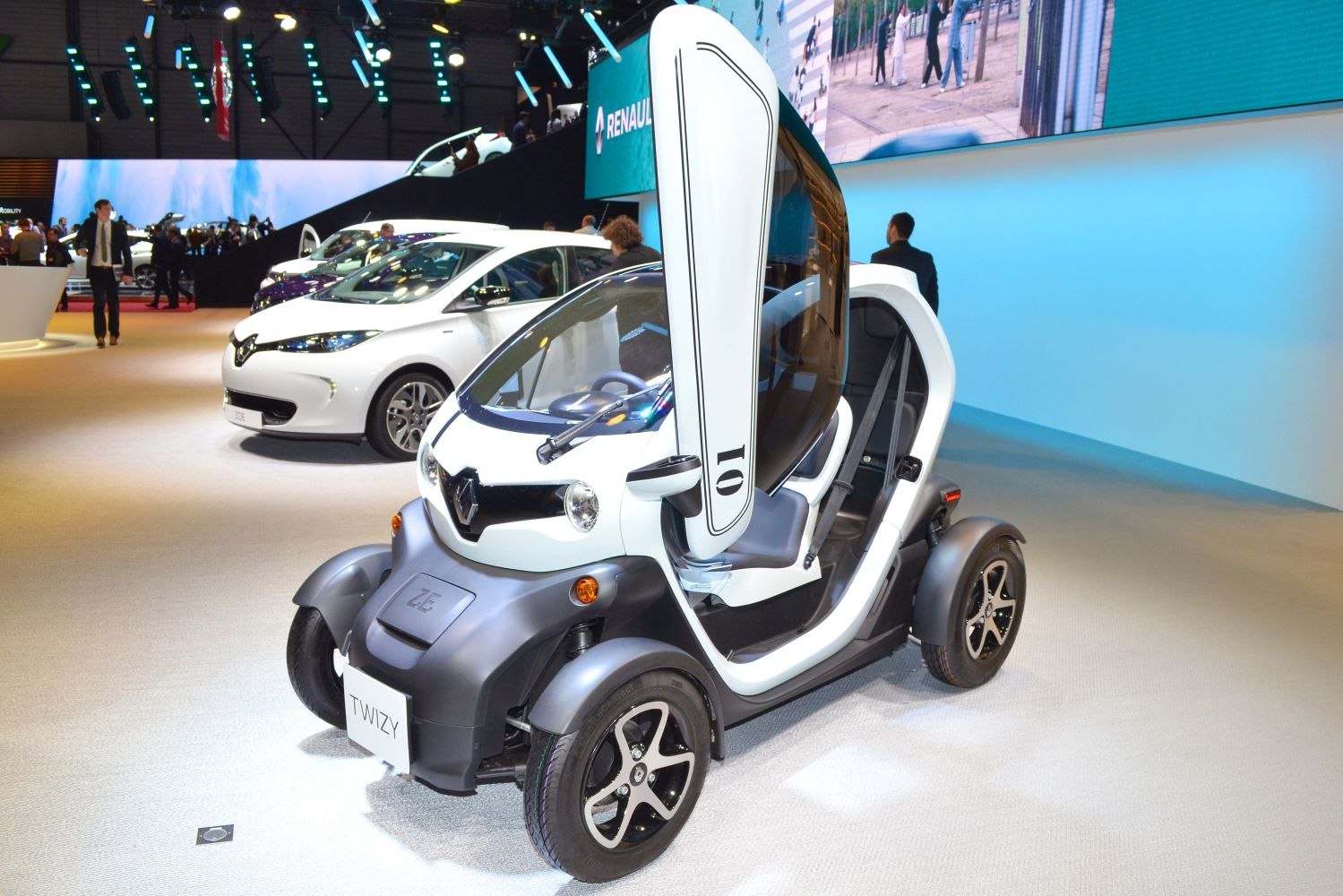 Renault Twizy 6.1 kWh (17 Hp)