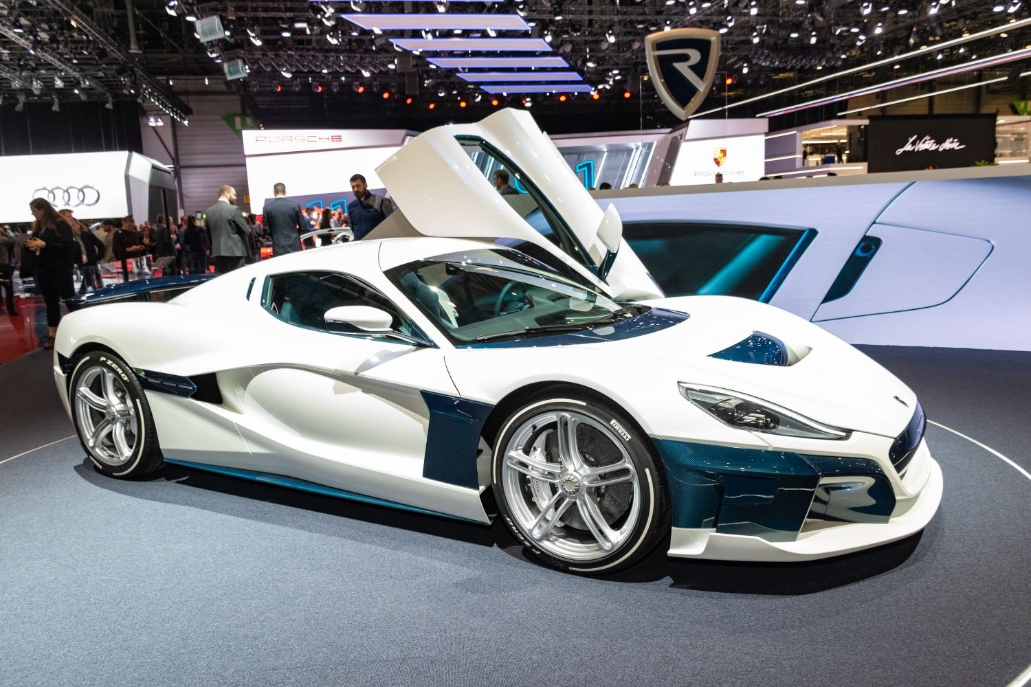 Rimac CTwo 120 kWh (1914 Hp) AWD CVT