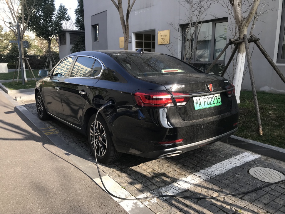 Roewe 950 2.0 TGi (220 Hp) Automatic