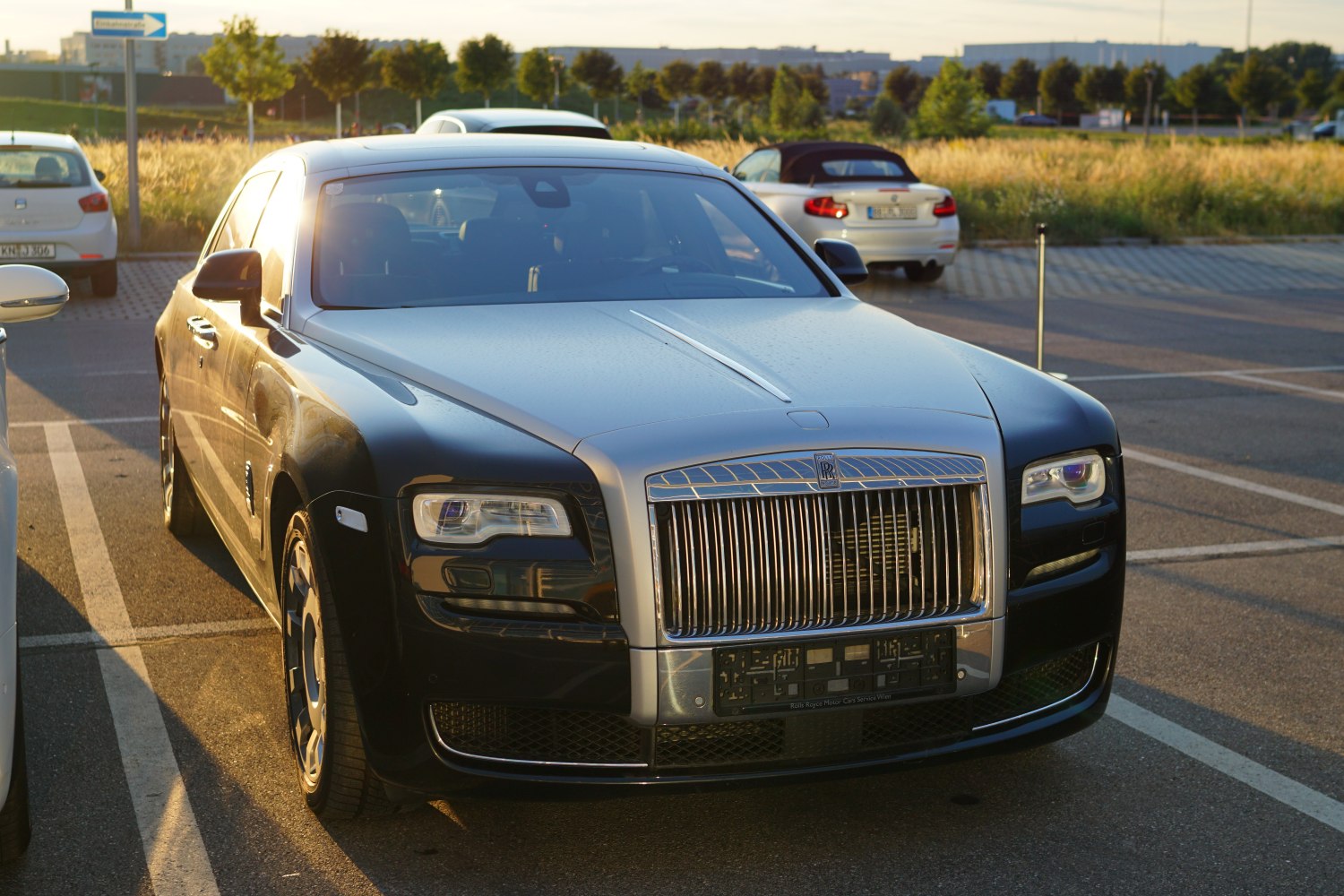 Rolls-Royce Ghost 6.6 V12 (570 Hp) Automatic