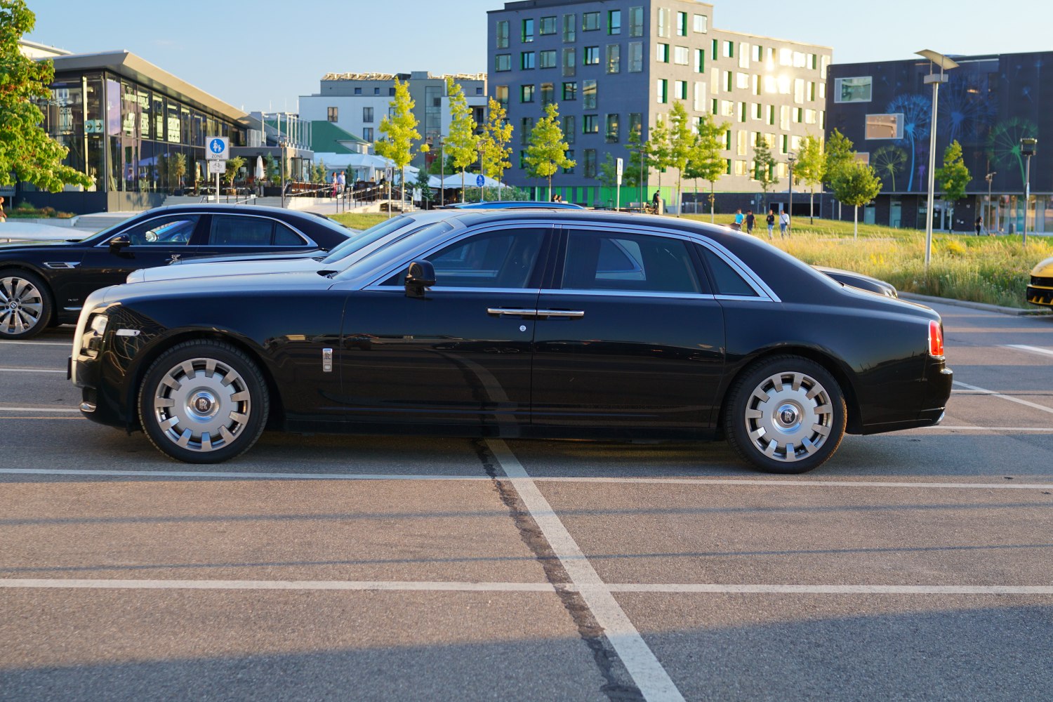 Rolls-Royce Ghost 6.6 V12 (570 Hp) Automatic