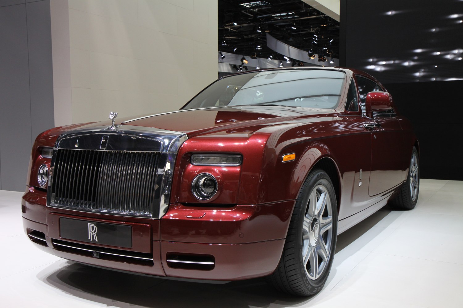 Rolls-Royce Phantom 6.75 i V12 (460 Hp) Automatic