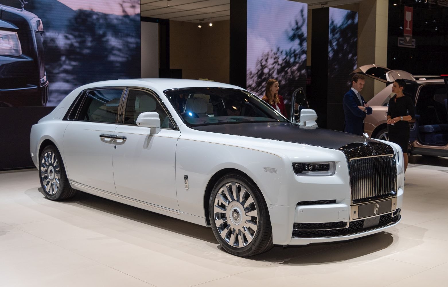 Rolls-Royce Phantom 6.7 V12 (571 Hp) Automatic