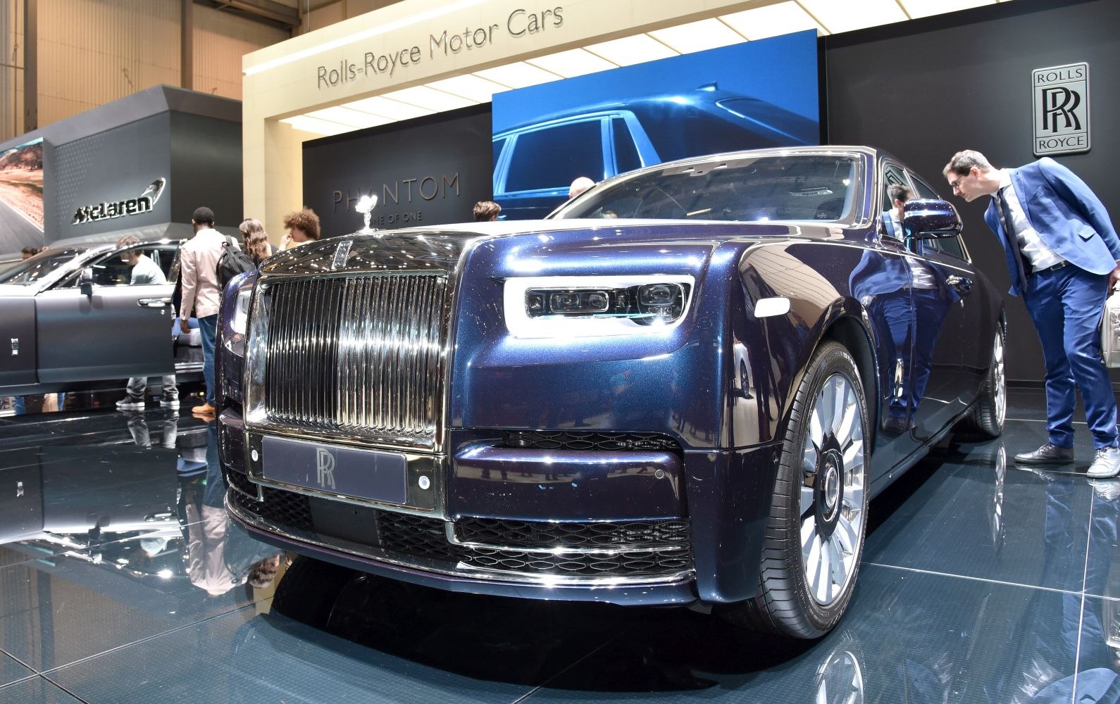 Rolls-Royce Phantom 6.7 V12 (571 Hp) Automatic