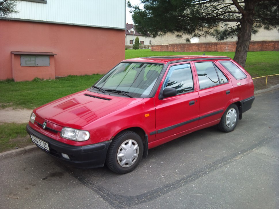 Skoda Felicia 1.3 LXI (68 Hp)