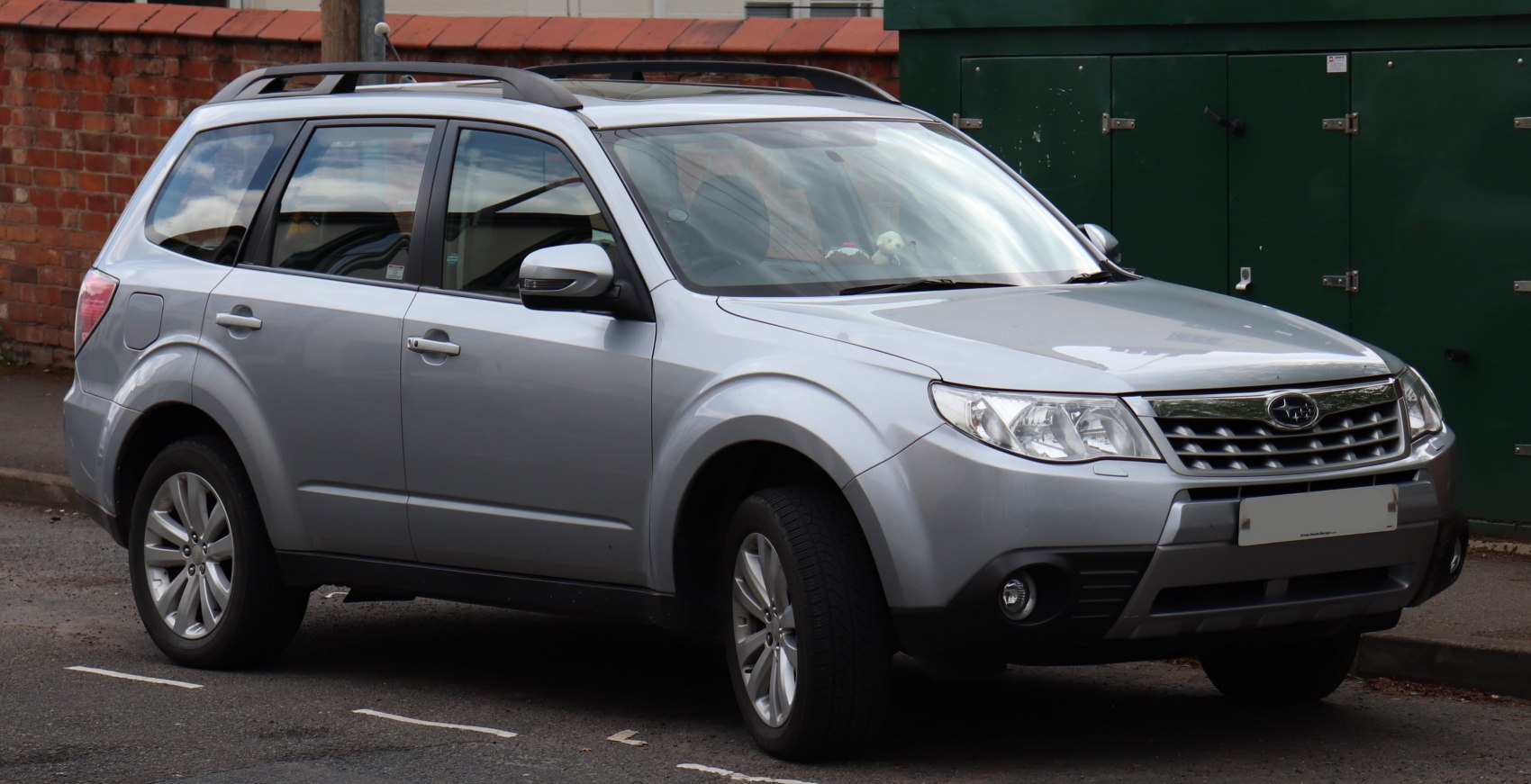 Subaru Forester 2.0 i (150 Hp) Automatic