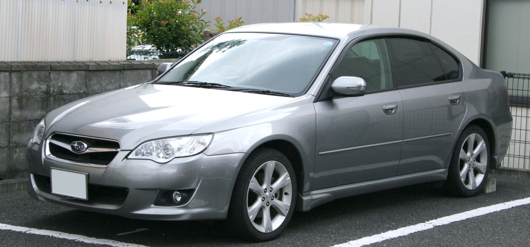 Subaru Legacy 2.0R (165 Hp) AWD